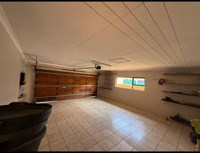 3 BEDROOM HOUSE FOR SALE IN VANDERBIJLPARK SE 8